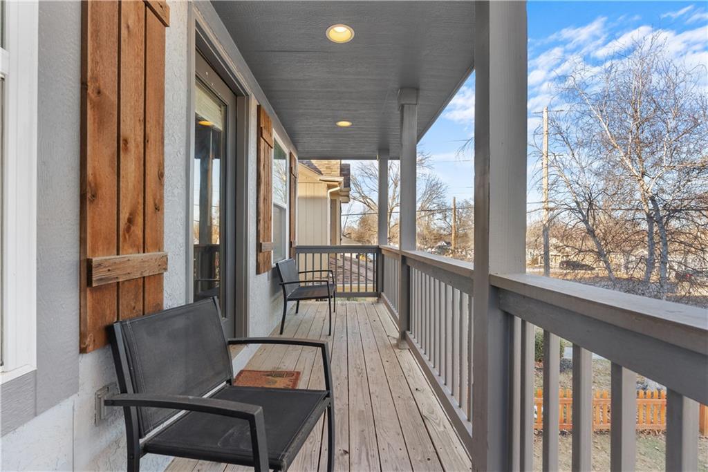 521 Southwest 15 Street Blue Springs, MO 64015 - Photo 25 of 37