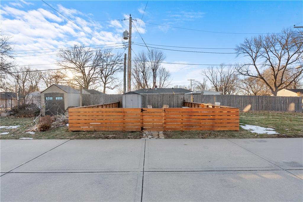 521 Southwest 15 Street Blue Springs, MO 64015 - Photo 35 of 37