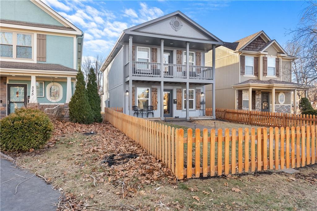 521 Southwest 15 Street Blue Springs, MO 64015 - Photo 4 of 37