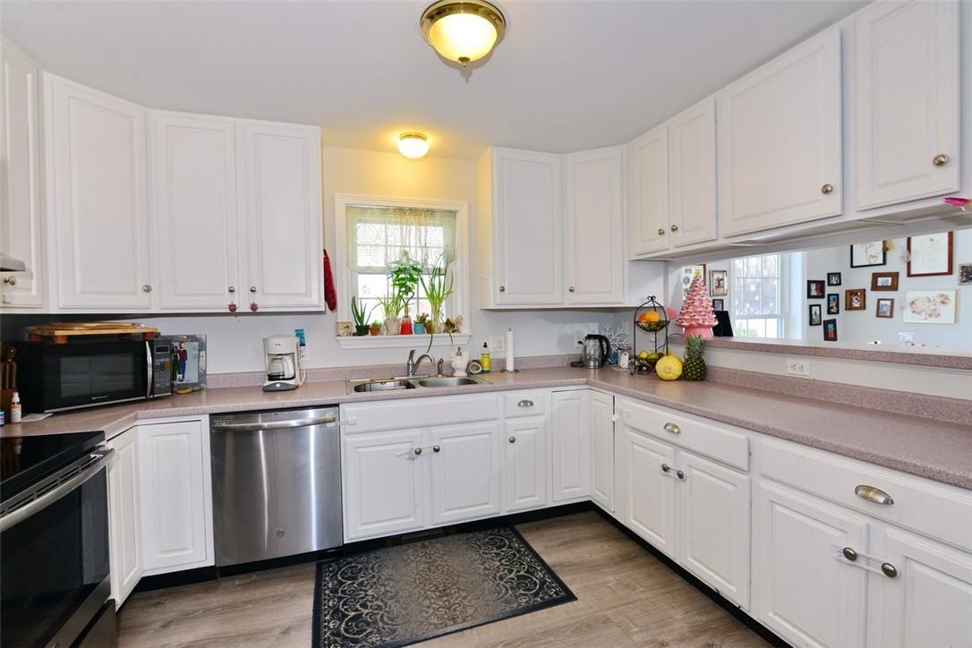 24 West Main Road Little Compton, RI 02837 - Photo 6 of 47