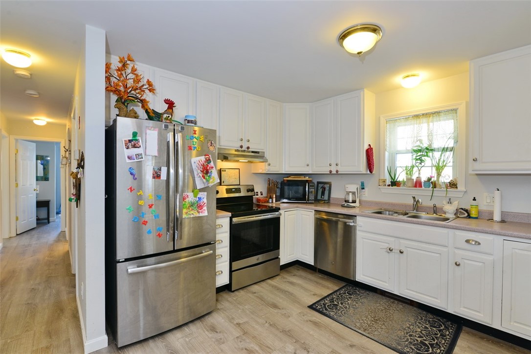 24 West Main Road Little Compton, RI 02837 - Photo 7 of 47