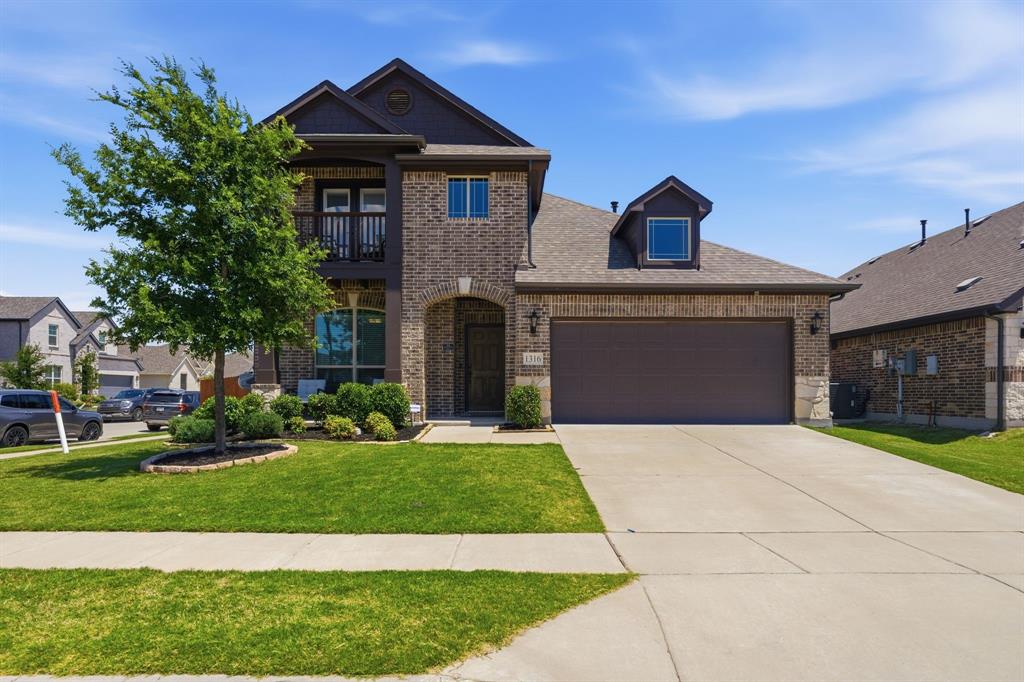 Welcome Home to 1316 Tree Shadow Ln.  This corner lot home is in the heart of the Anna community of West Crossing.  Come see this gorgeous home and make it your own!