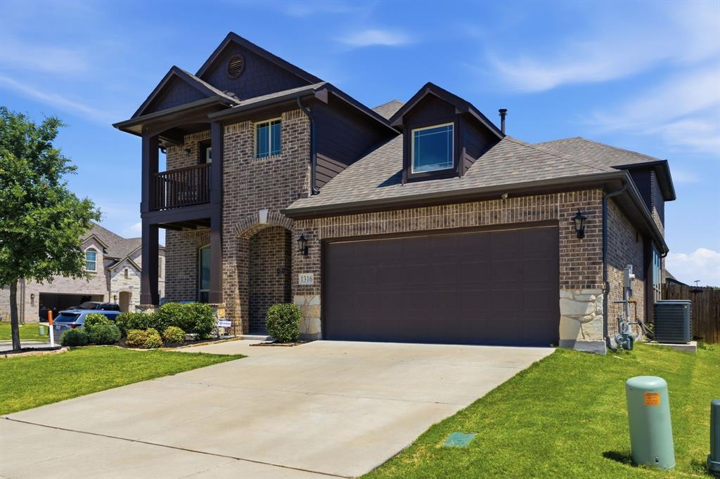 1316 Tree Shadow Lane Anna, TX 75409 - Photo 2 of 40 1316 Tree Shadow is walking distance to Anna High School, the community walking trails, splash pad, skate park, and disc golf course.