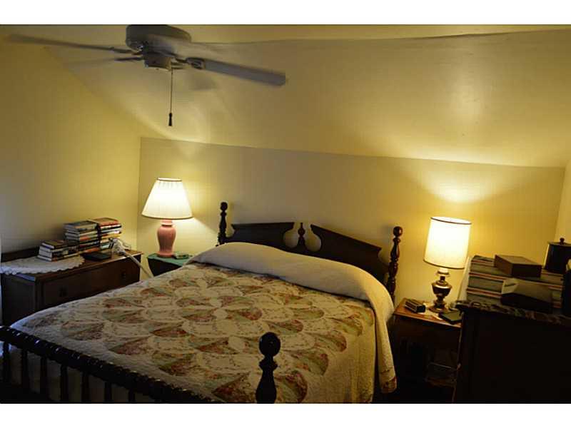 113 Pilltown Road Boswell, PA 15531 - Photo 10 of 23 Master Bedroom.