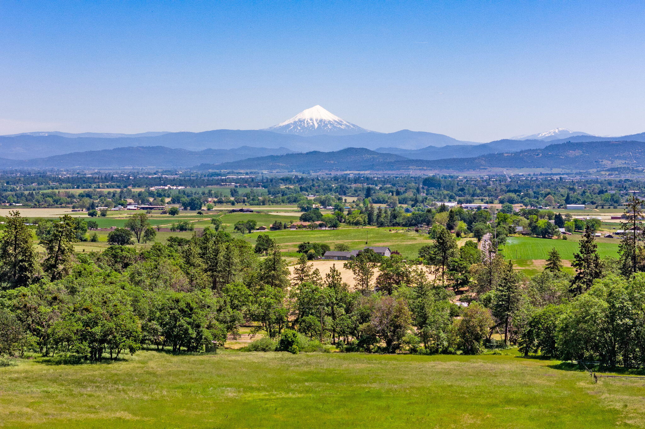 4640 Scenic Avenue Central Point, OR 97502 - Photo 91 of 97 RogueValley