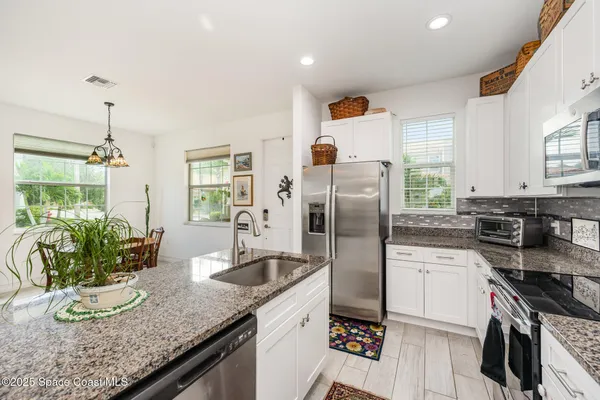 $2,400 | 1810 Noel Place, Unit 106, Melbourne, FL 32935