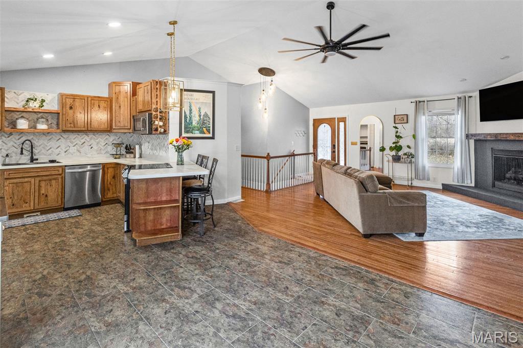 4511 Moonlight Way Alton, IL 62002 - Photo 12 of 48