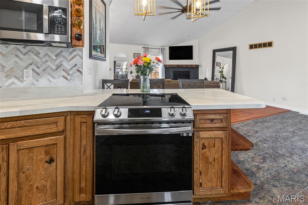 4511 Moonlight Way Alton, IL 62002 - Photo 17 of 48