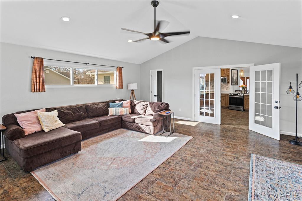 4511 Moonlight Way Alton, IL 62002 - Photo 21 of 48