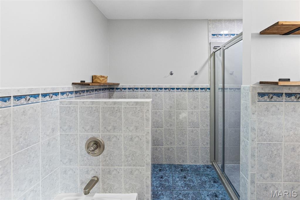 4511 Moonlight Way Alton, IL 62002 - Photo 33 of 48