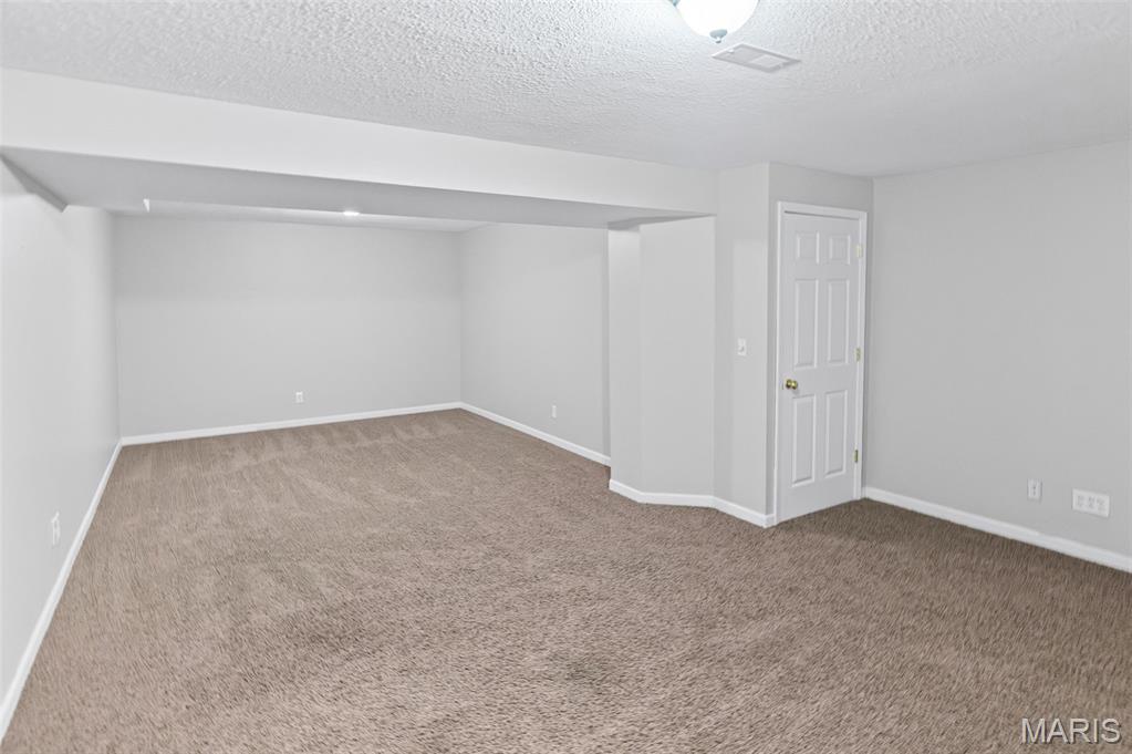 4511 Moonlight Way Alton, IL 62002 - Photo 38 of 48