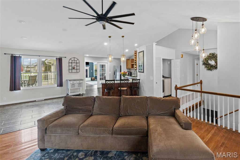 4511 Moonlight Way Alton, IL 62002 - Photo 9 of 48