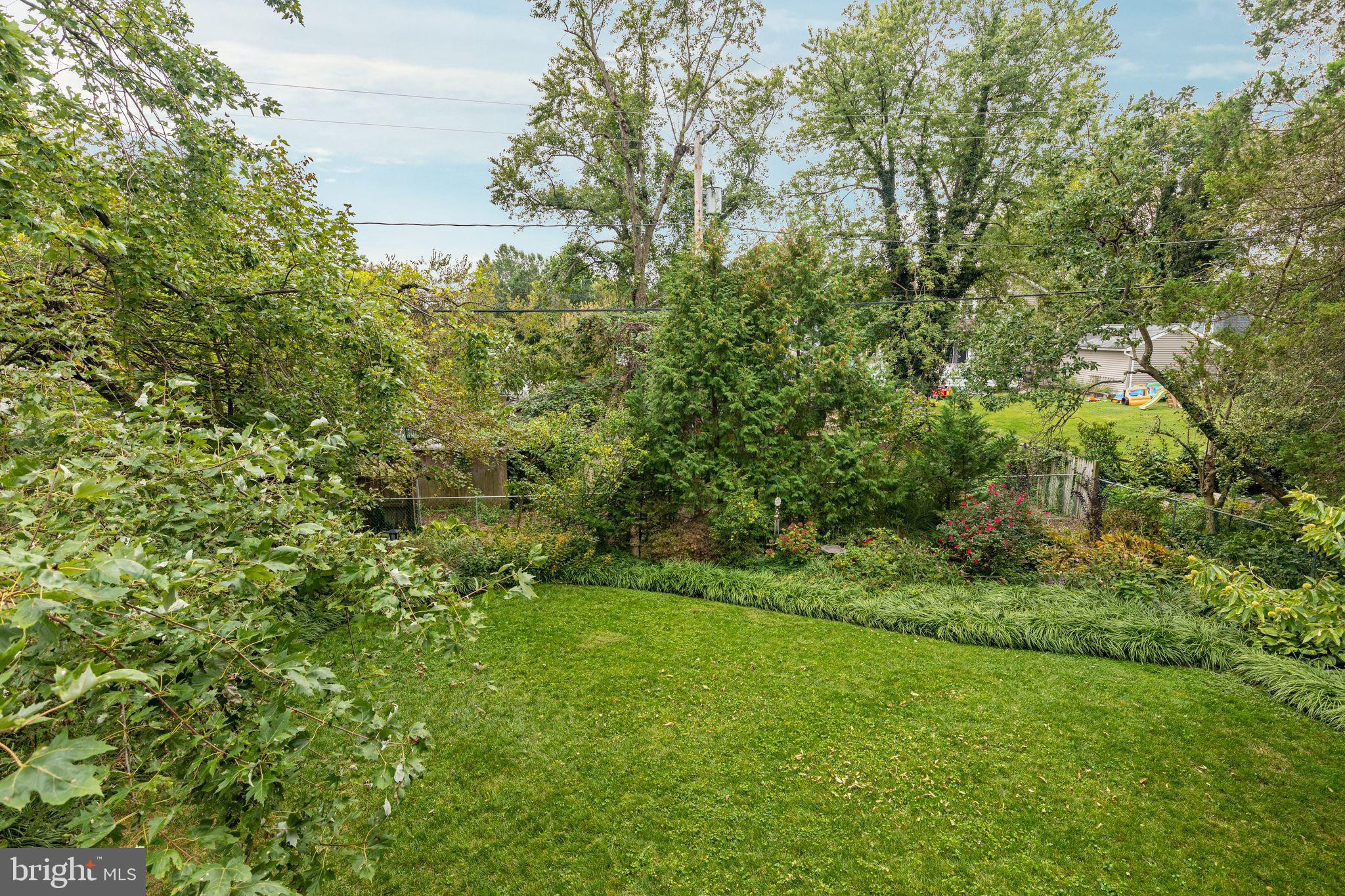 915 Arran Road Baltimore, MD 21239 - Photo 49 of 54 Backyard view from second level