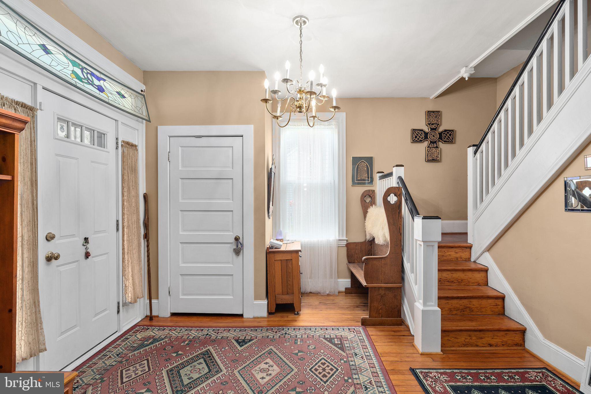 915 Arran Road Baltimore, MD 21239 - Photo 7 of 54 Foyer