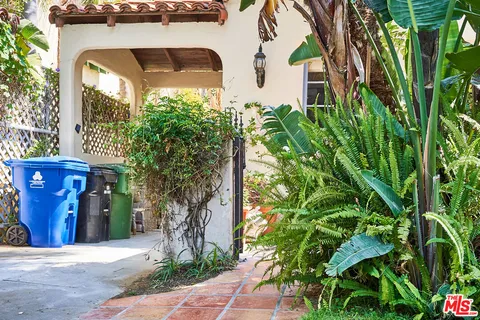 $2,300 | 10394 Keswick Avenue, Los Angeles, CA 90064