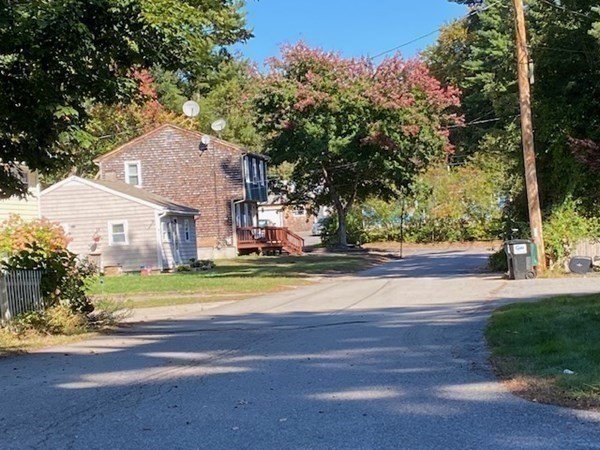 8 Ash Road Halifax, MA 02338 - Photo 16 of 18 Gallery Image 16