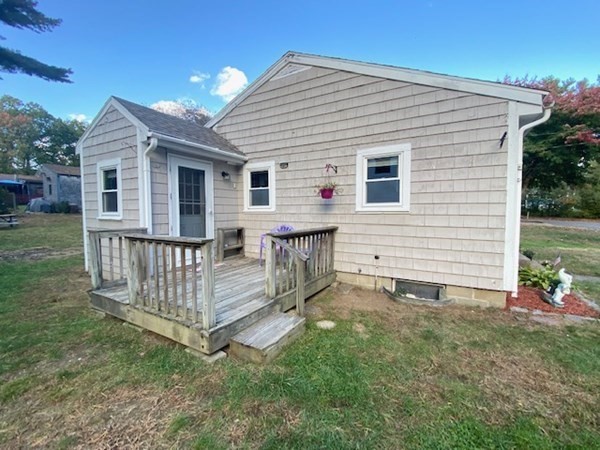 8 Ash Road Halifax, MA 02338 - Photo 2 of 18 Gallery Image 2