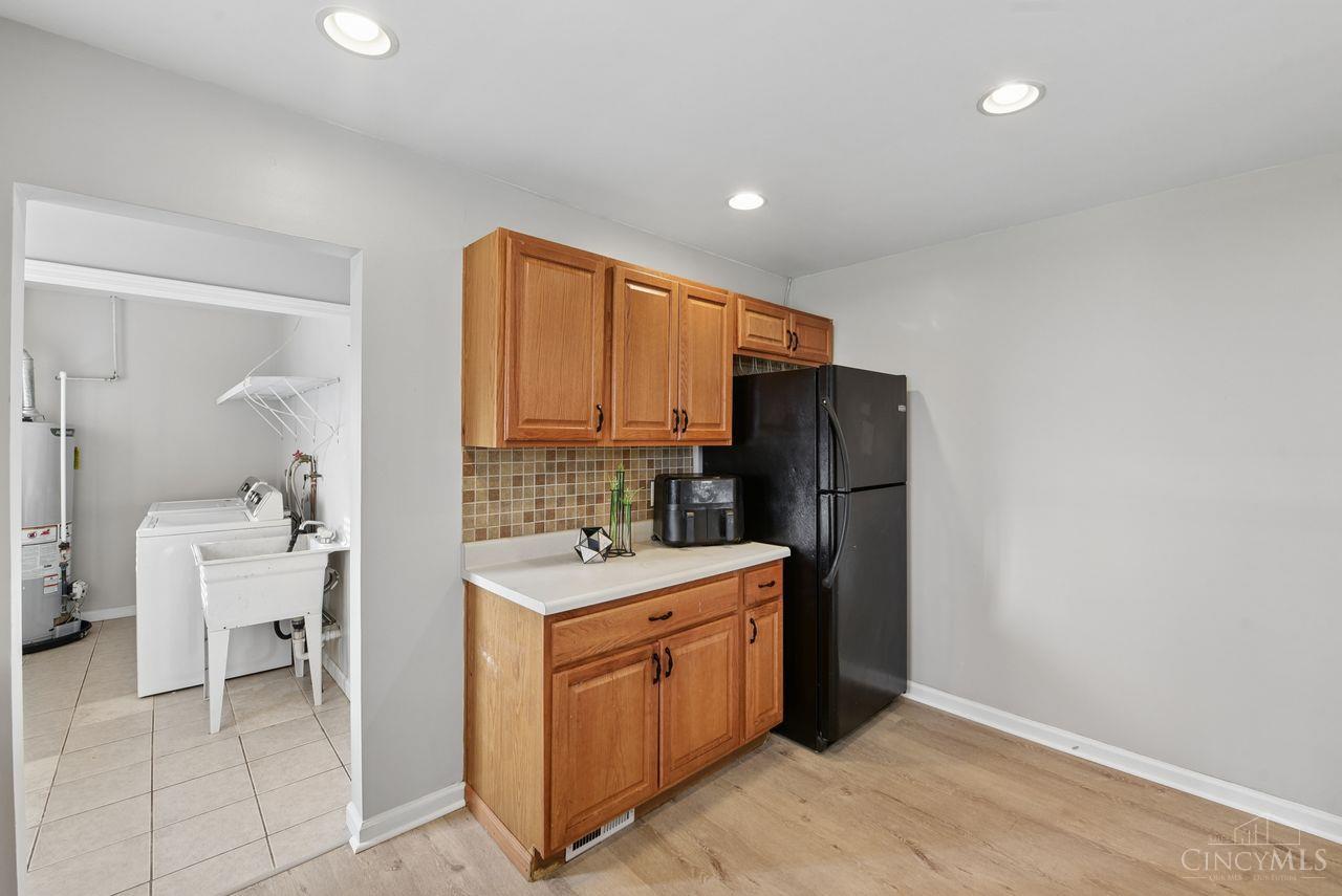 712 Danbury Road Cincinnati, OH 45240 - Photo 15 of 40