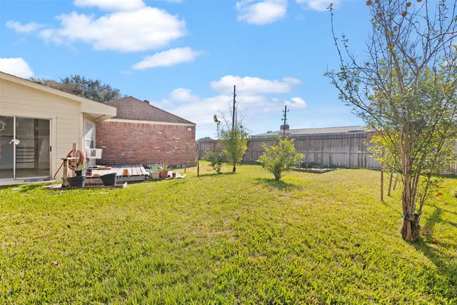 $325,000 | 10323 Dude Road, Houston, TX 77064