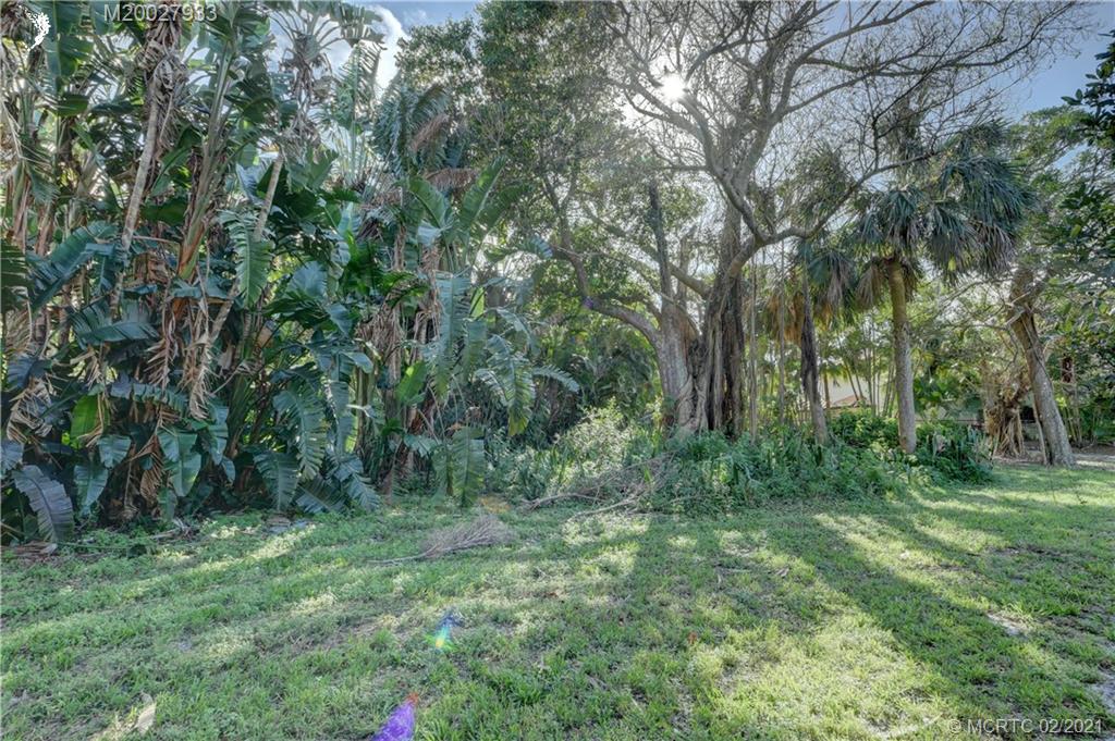 18 Ridgeland Drive Sewall's Point, FL 34996 - Photo 4 of 11 Gallery Image 4