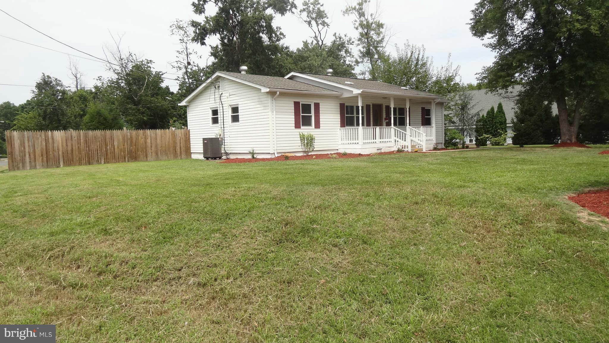 8018 Fordson Road Alexandria, VA 22306 - Photo 2 of 22 Exterior (Front)
