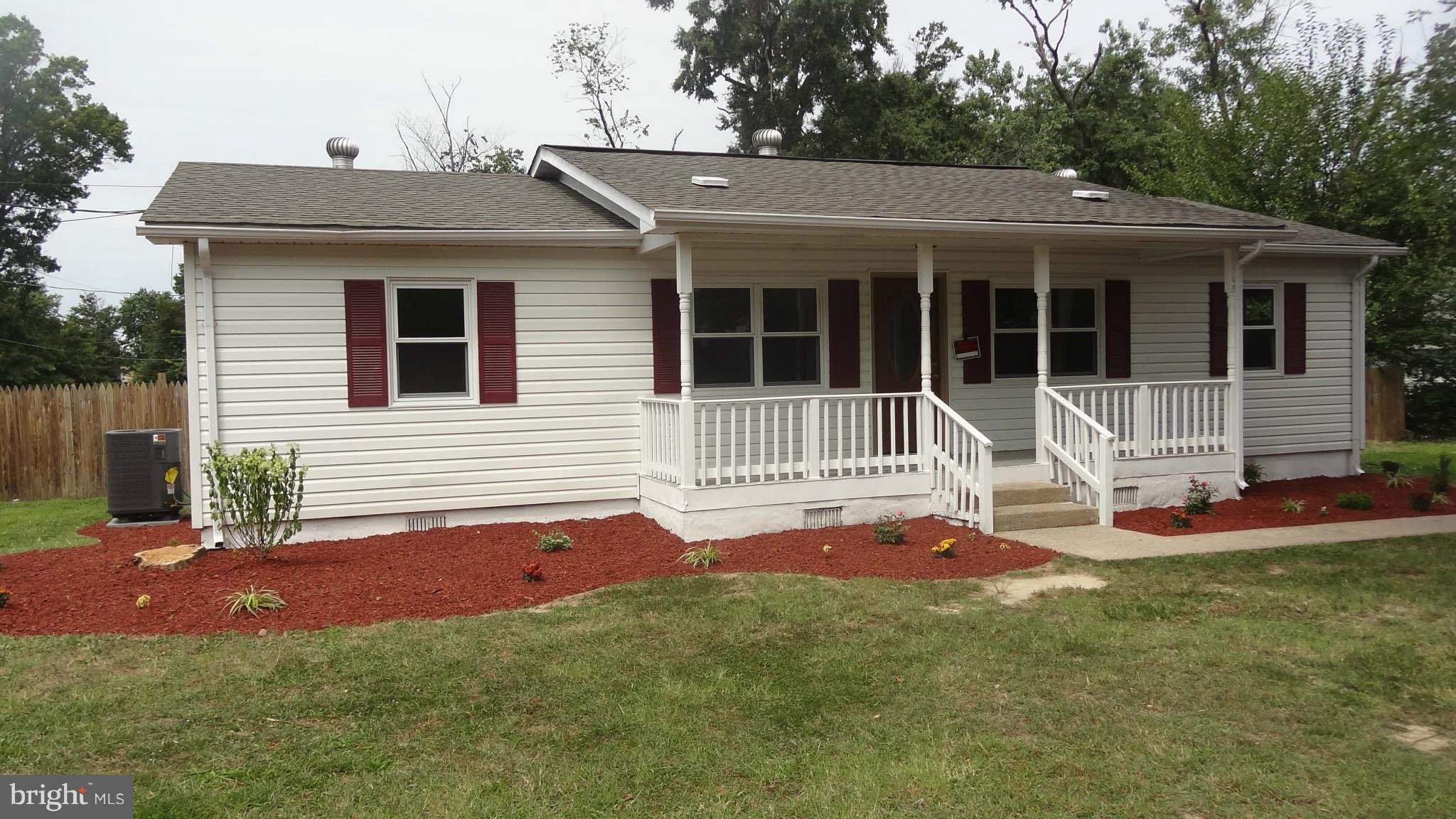 8018 Fordson Road Alexandria, VA 22306 - Photo 3 of 22 Exterior (Front)