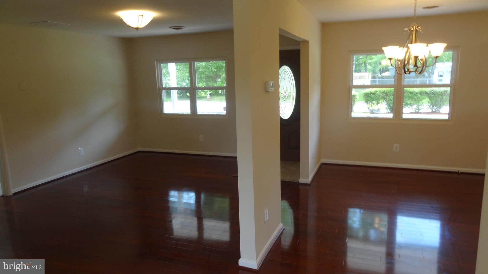 8018 Fordson Road Alexandria, VA 22306 - Photo 9 of 22 Interior (General)