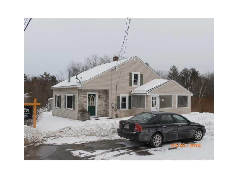 267 Middlesex Road Topsham, ME 04086 - Photo 1 of 16 Exterior Front.