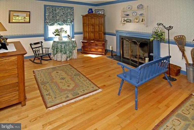 2482 Mullinix Mill Road Mount Airy, MD 21771 - Photo 15 of 28 Sitting Room