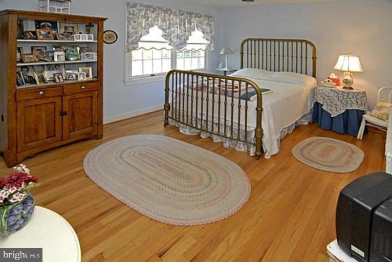 2482 Mullinix Mill Road Mount Airy, MD 21771 - Photo 16 of 28 Bedroom #3