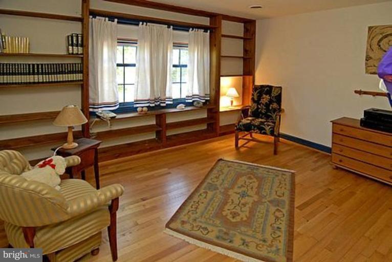 2482 Mullinix Mill Road Mount Airy, MD 21771 - Photo 18 of 28 Bedroom #4