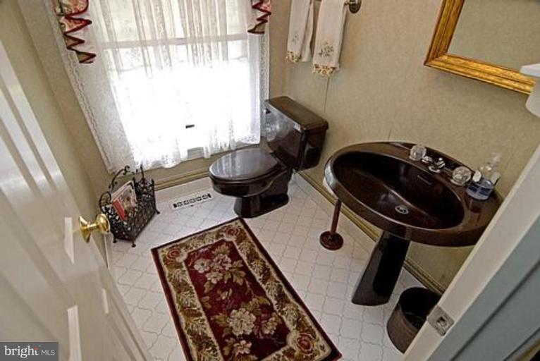 2482 Mullinix Mill Road Mount Airy, MD 21771 - Photo 19 of 28 Half Bath 1