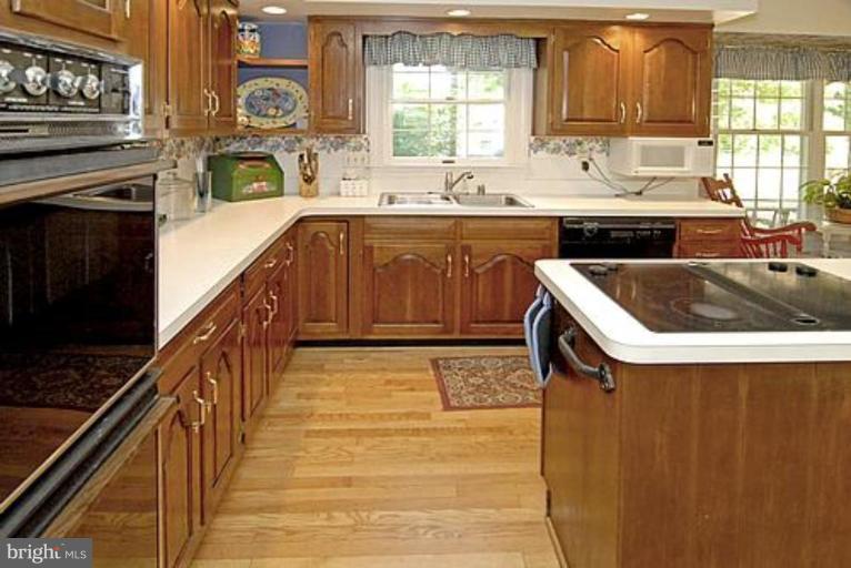 2482 Mullinix Mill Road Mount Airy, MD 21771 - Photo 8 of 28 Kitchen #3