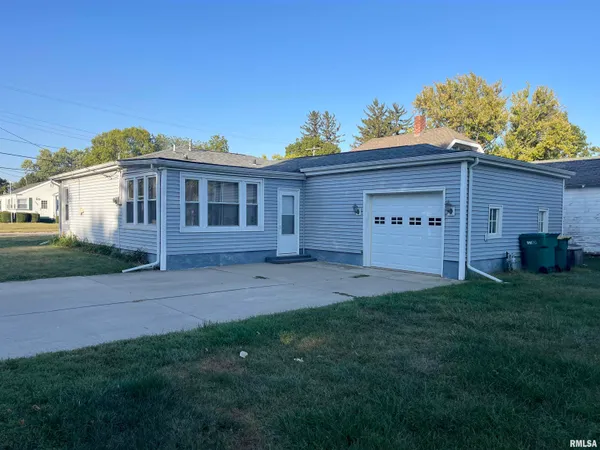 $110,000 | 1286 West Losey Street, Galesburg, IL 61401