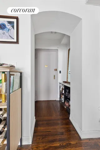 $725,000 | 333 West 56th Street, Unit 6C | Hell's Kitchen
