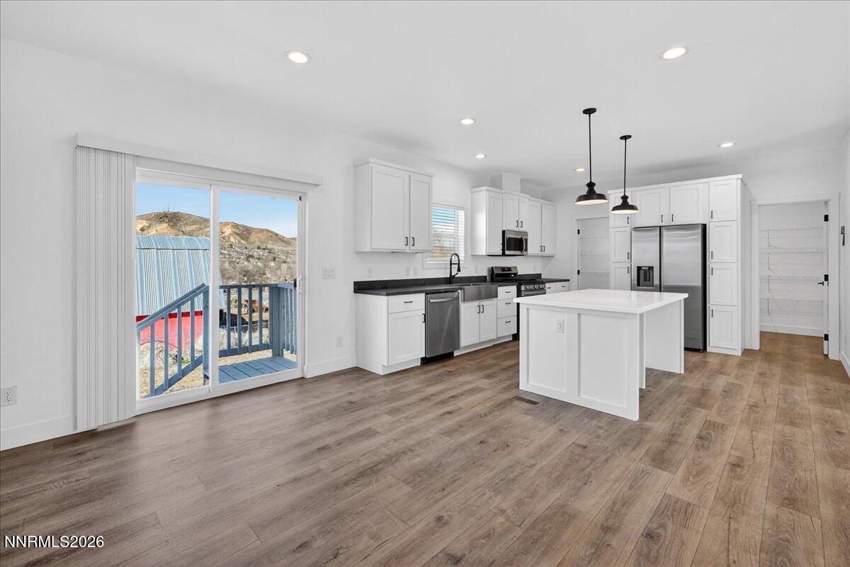 520 East 2nd Avenue Sun Valley, NV 89433 - Photo 8 of 53 08-DSC_8130