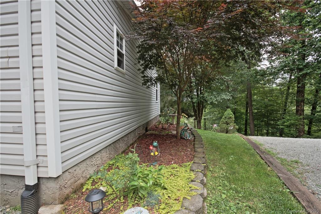 350 Long Ridge Road Brevard, NC 28712 - Photo 22 of 23 Gallery Image 22