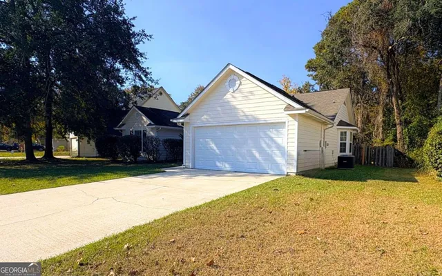 $1,785 | 601 McIntosh Drive, St. Marys, GA 31558