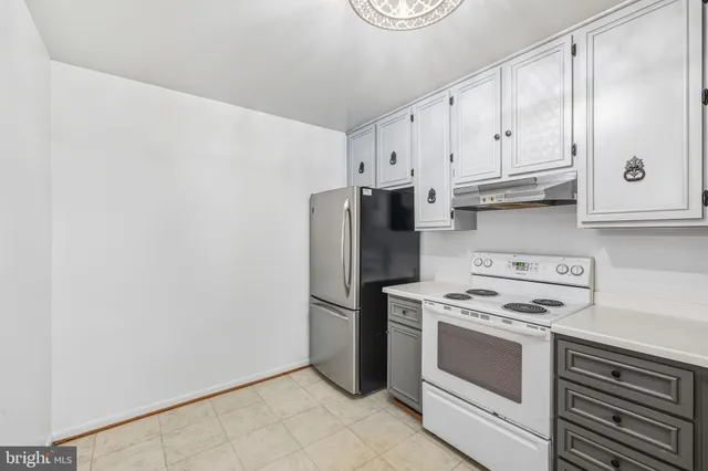 $574,999 | 8643 Curtis Avenue, Alexandria, VA 22309