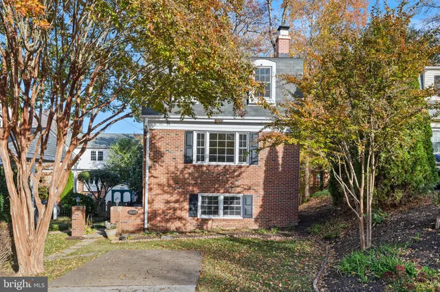 $574,999 | 8643 Curtis Avenue, Alexandria, VA 22309