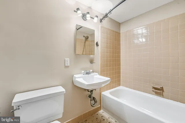 $574,999 | 8643 Curtis Avenue, Alexandria, VA 22309