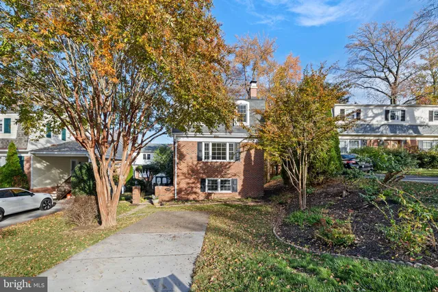 $574,999 | 8643 Curtis Avenue, Alexandria, VA 22309