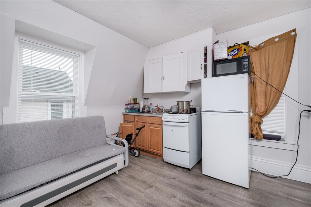 690-692 Main Street, Unit 4 Malden, MA 02148 - Photo 6 of 11