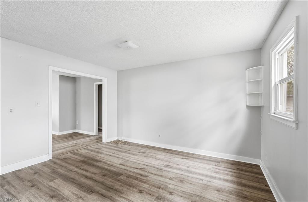 613 Beckner Street Lexington, NC 27292 - Photo 14 of 38 Dining Area
