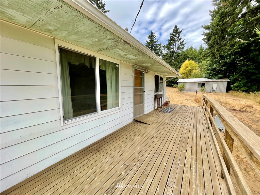 1191 Southwest Pine Road Port Orchard, WA 98367 - Photo 29 of 38 Gallery Image 29