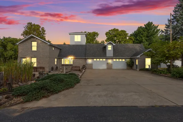 a view of a bird door