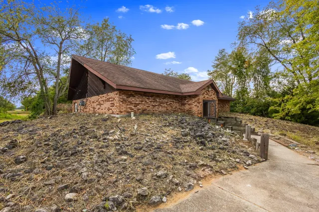 $699,500 | 2549 East 1100 North, Demotte, IN 46310