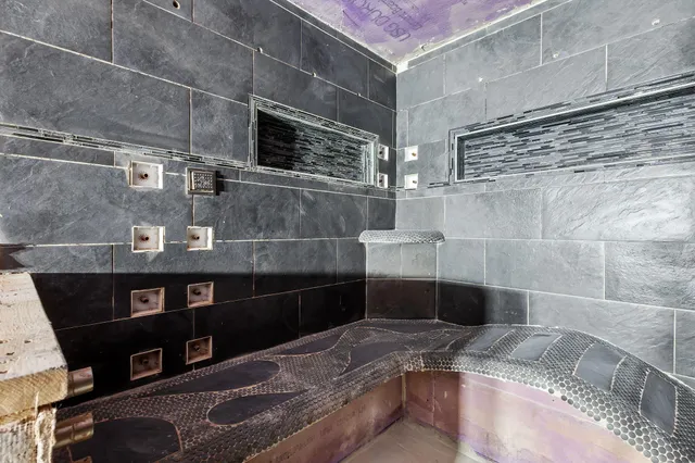 $699,500 | 2549 East 1100 North, Demotte, IN 46310