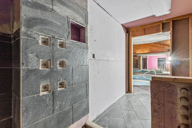 $699,500 | 2549 East 1100 North, Demotte, IN 46310