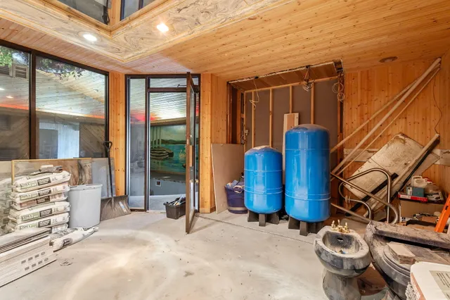 $699,500 | 2549 East 1100 North, Demotte, IN 46310